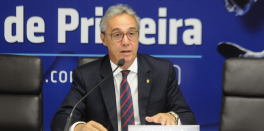 Evandro Carvalho parabeniza FPF pelos 106 anos