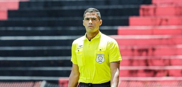 Arbitragem definida para os jogos do fim de semana