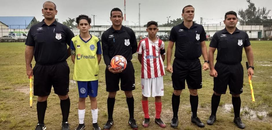 Tubarões e Retrô vencem pela 6ª rodada do Pernambucano Sub-13