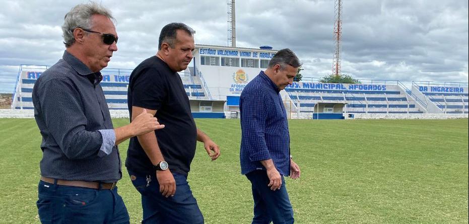 Evandro Carvalho enaltece trabalho desenvolvido no Afogados