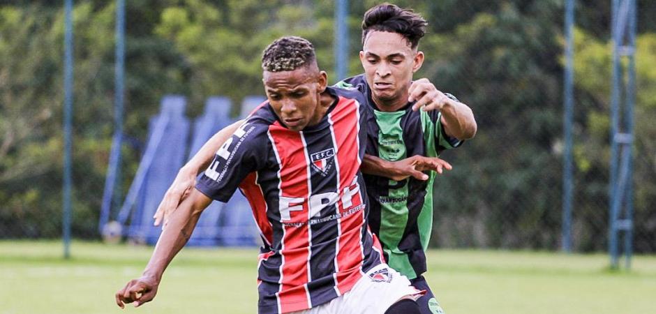 Cinco jogos abriram o Pernambucano Amador Sub-19 no domingo