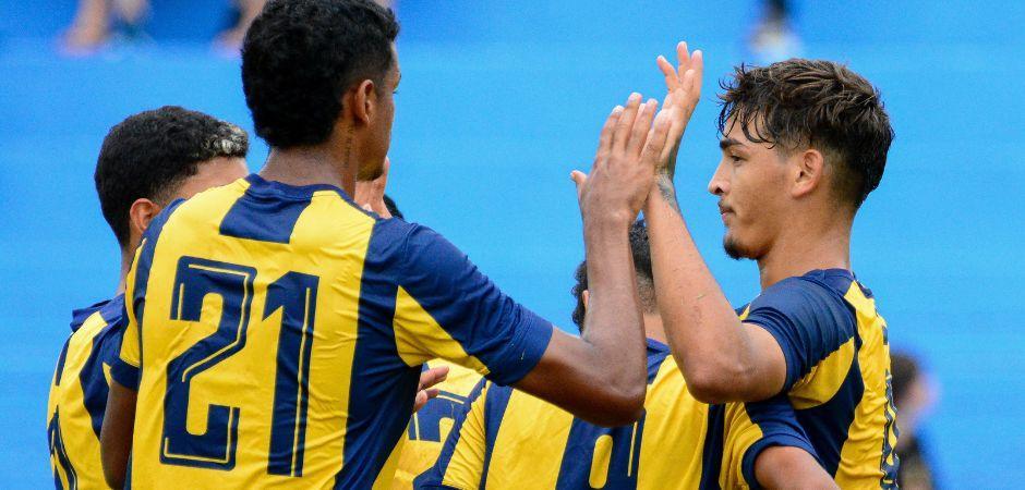 Retrô se classifica para segunda fase da Copinha