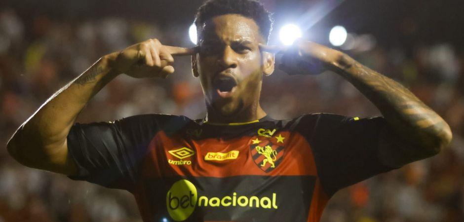 Sport vence e assume a liderança da Série B