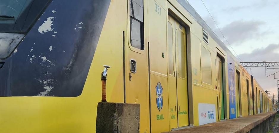 Trem de metrô do Recife receberá homenagem à Seleção Brasileira Feminina de Futebol