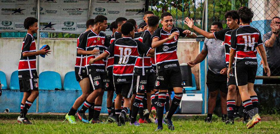 De virada, Santa Cruz vence Jaguar na Arena Pontezinha