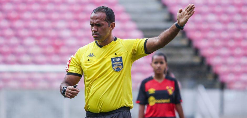 Diego Fernando apita clássico entre Santa Cruz x Náutico