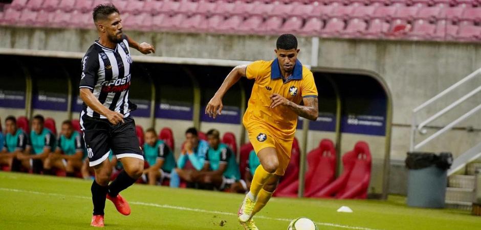 Retrô vence o Central e sobe para o 3º lugar